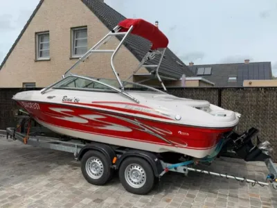 Composite Motorboat Four Winns Horizon 190 Photo 0