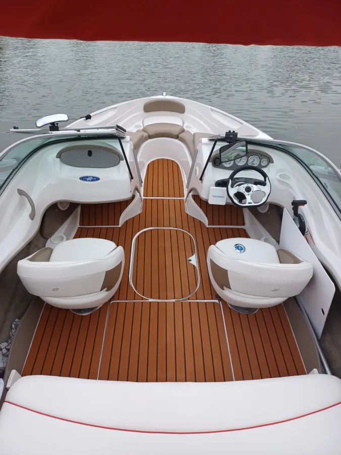 Composite Motorboat Four Winns Horizon 190