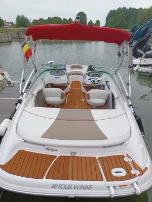 Composite Motorboat Four Winns Horizon 190 Photo 3