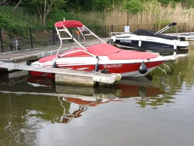 Composite Motorboat Four Winns Horizon 190 Photo 11