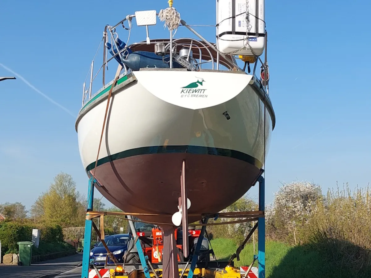 Polyester Sailboat Narval 38