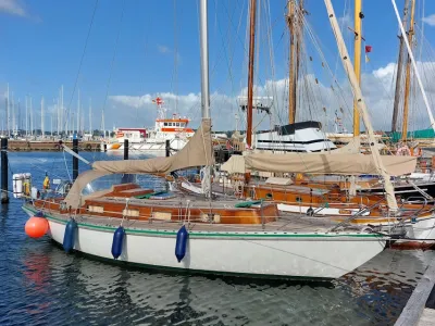 Narval 38