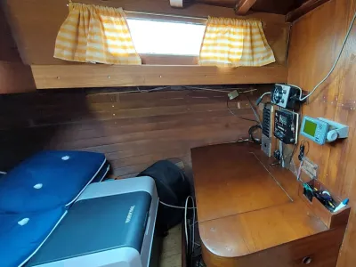 Polyester Sailboat Narval 38 Photo 22