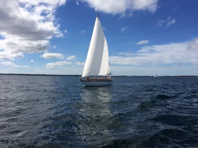 Polyester Sailboat Narval 38 Photo 27