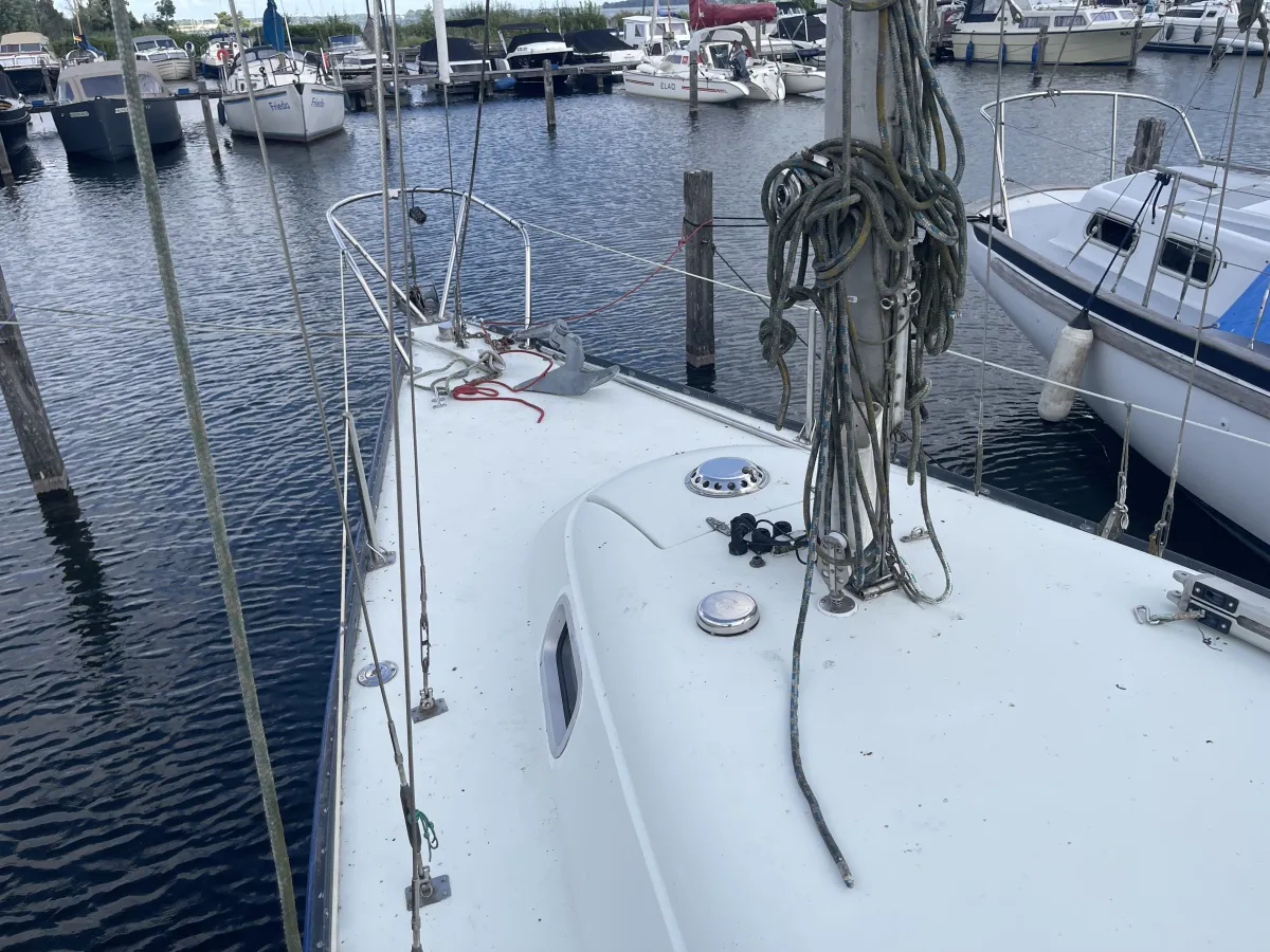 Polyester Sailboat Martin 29