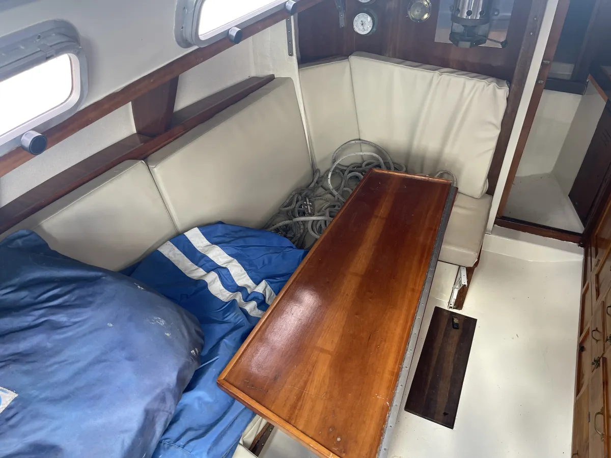 Polyester Sailboat Martin 29