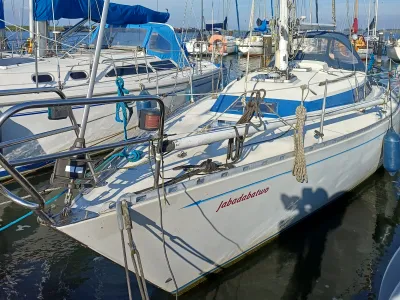 Polyester Sailboat Standfast 33 Photo 1