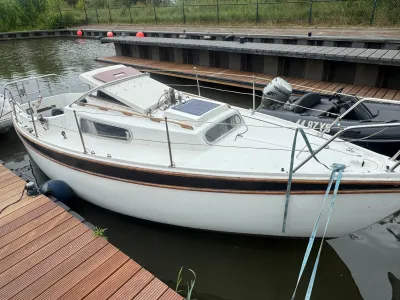 Polyester Sailboat Kievit 680 Photo 0