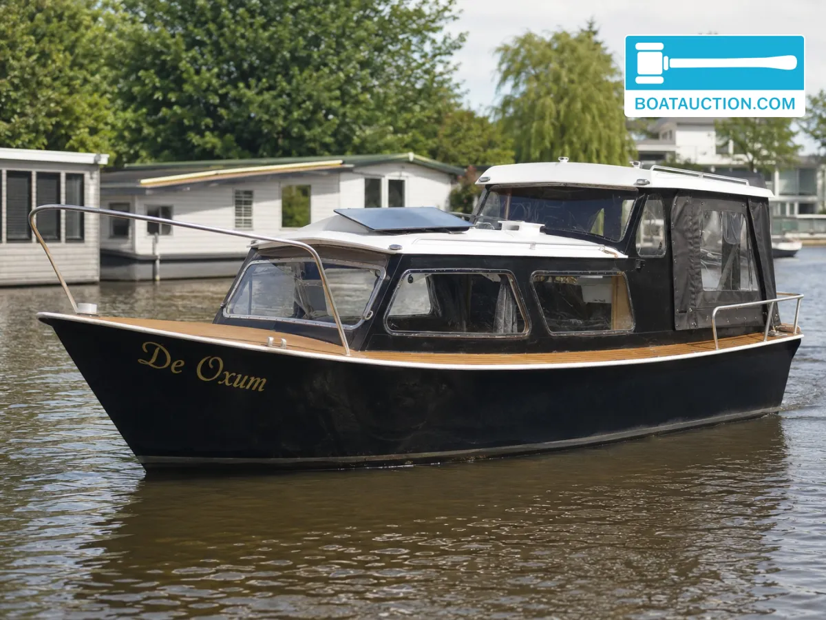 Thumbnail - Waterland 750