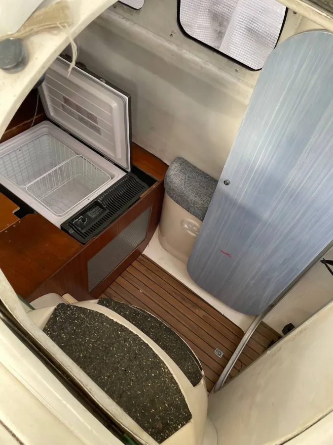 Composite Motorboat Aquilon 800 Solar-electric