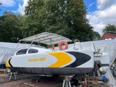 Aquilon 800