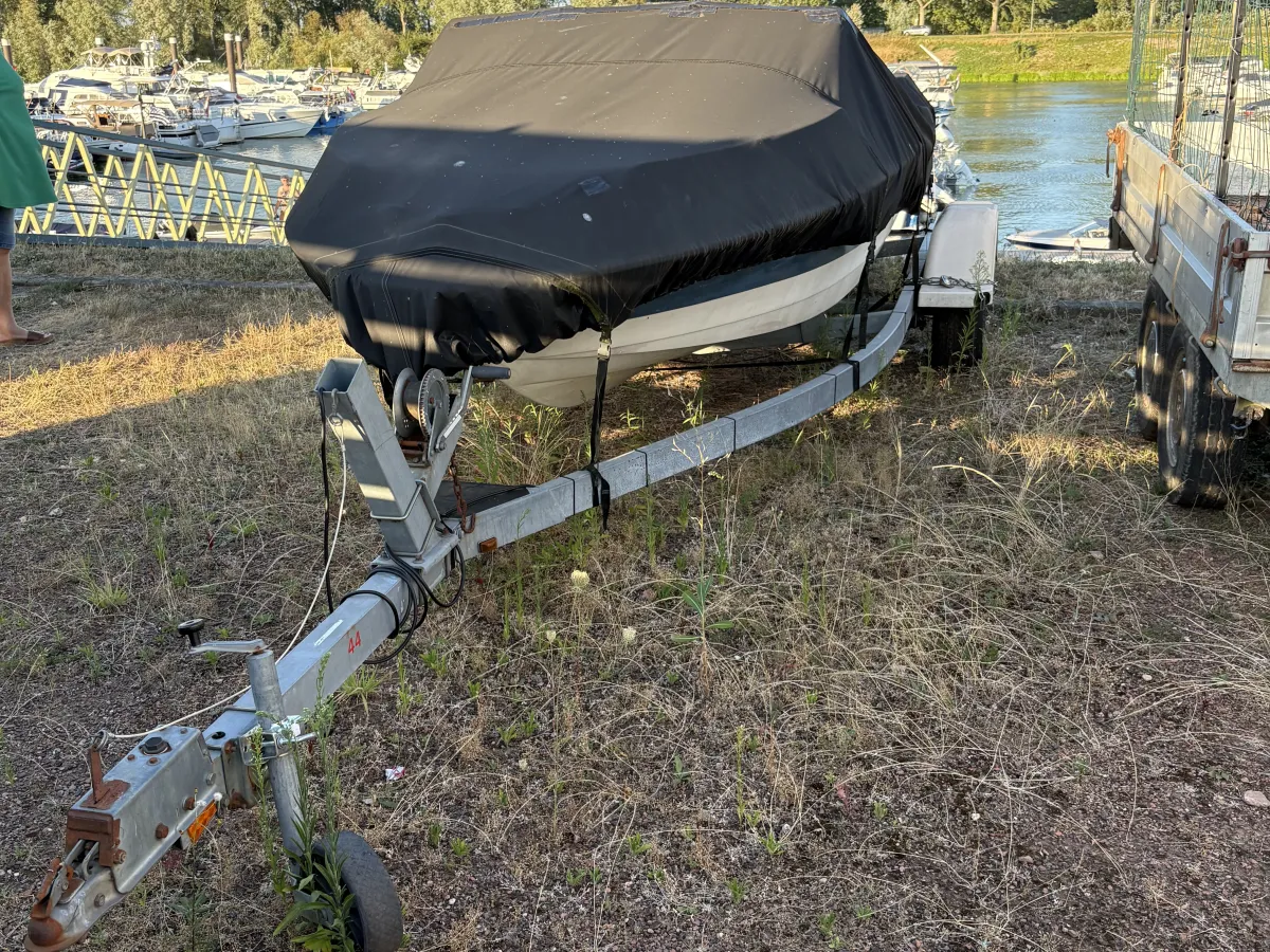 Polyester Speedboot MFG Piper