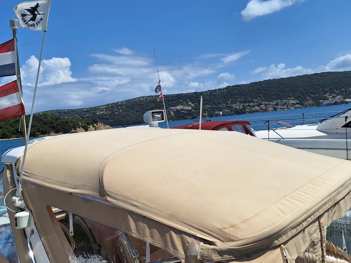 Other material Motorboat Sealine S29