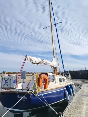 Polyester Sailboat Westerly Centaur Photo 2