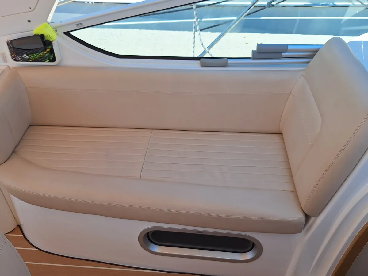 Other material Motorboat Sealine S29