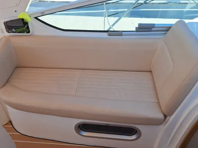 Other material Motorboat Sealine S29 Photo 7
