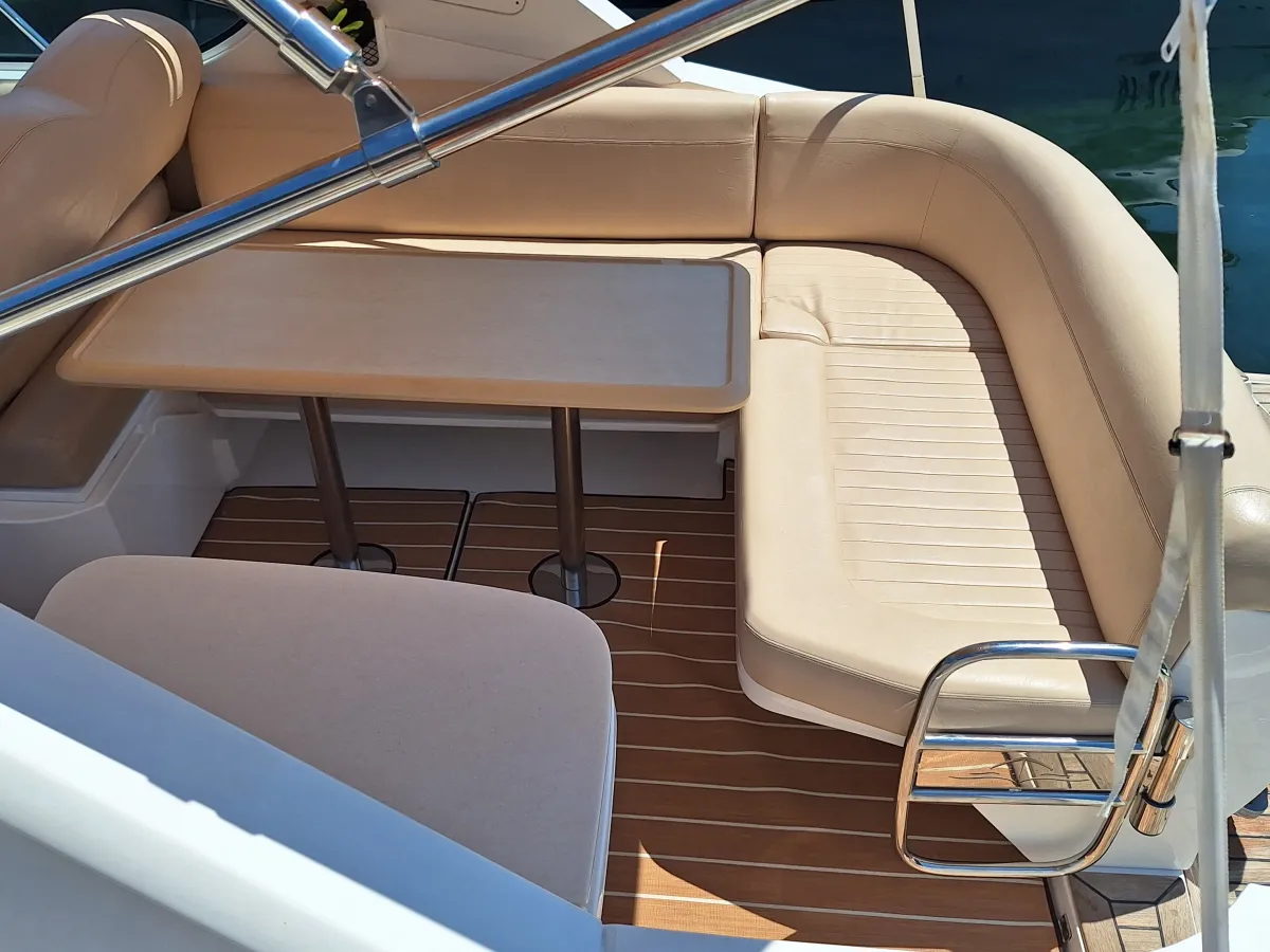 Other material Motorboat Sealine S29