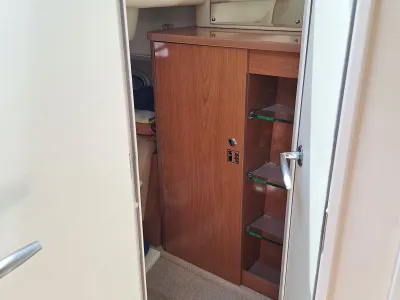 Other material Motorboat Sealine S29 Photo 16