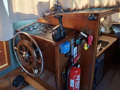 Steel Motorboat Crown kruiser 970 Photo 2