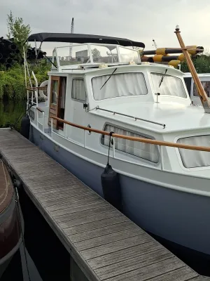 Steel Motorboat Crown kruiser 970 Photo 14