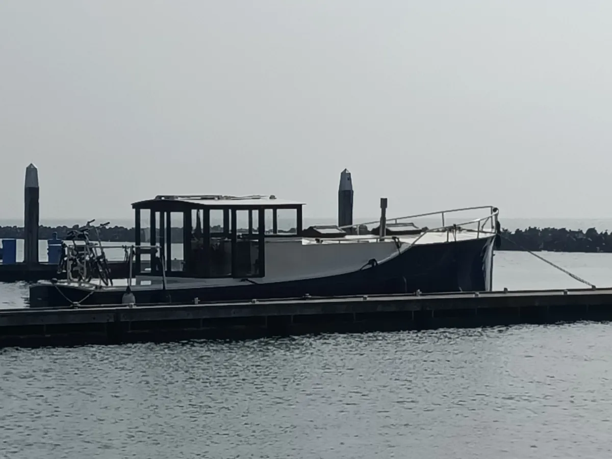 Acier Bateau à moteur Bakdekker 1150