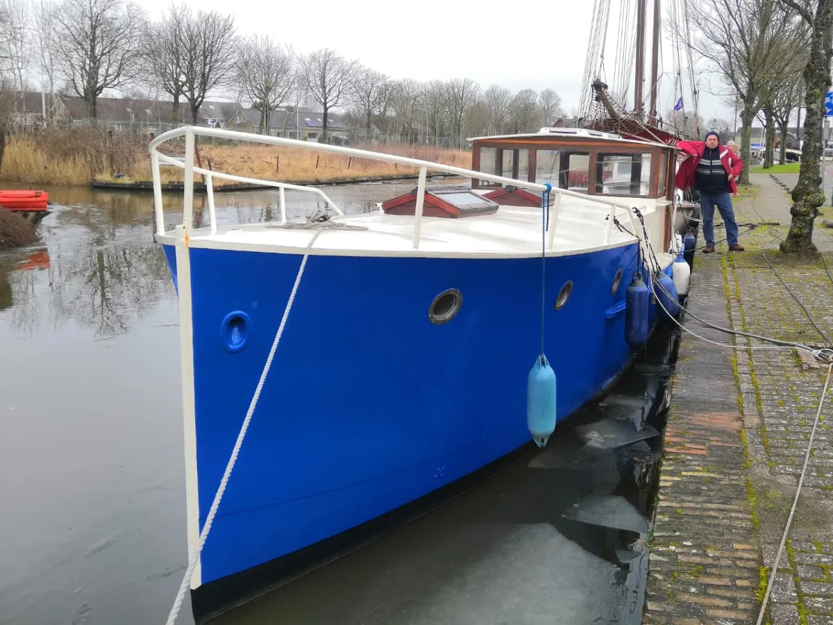Acier Bateau à moteur Bakdekker 1150