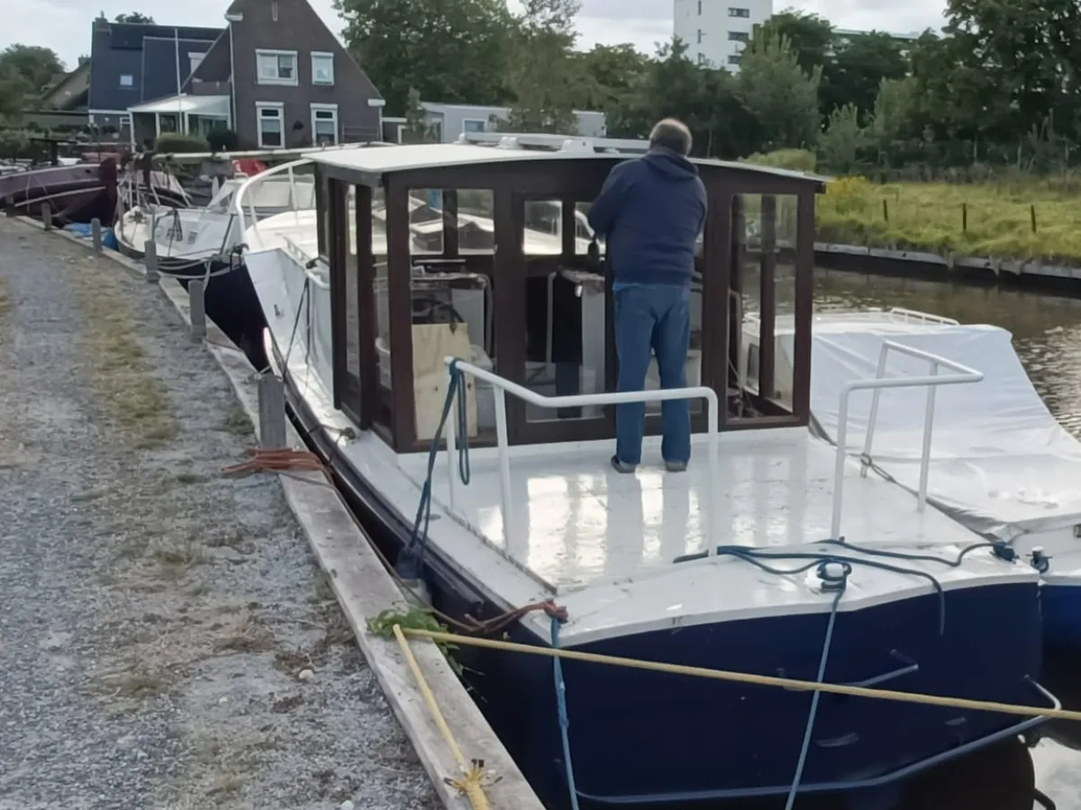 Acier Bateau à moteur Bakdekker 1150