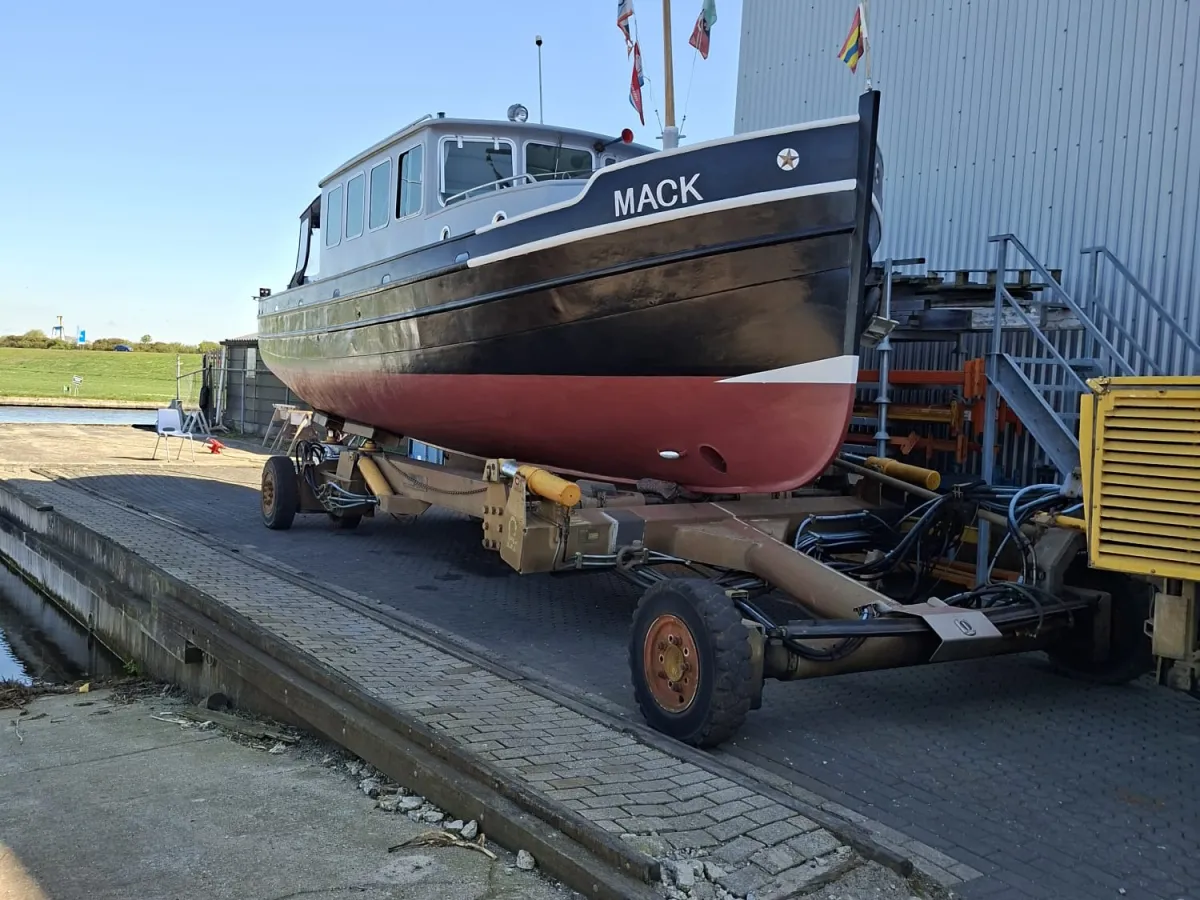 Staal Motorboot Kajuitvlet 1100