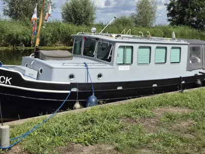 Staal Motorboot Kajuitvlet 1100 Foto 4
