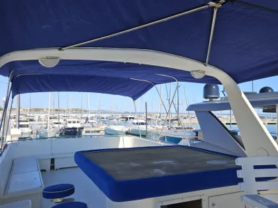 Polyester Motorboot Hatteras 72 Foto 19