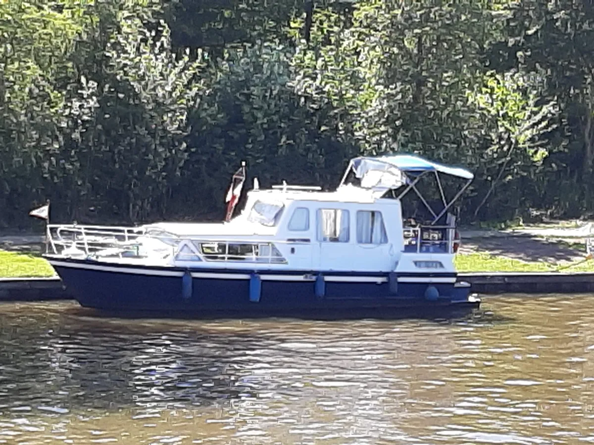 Stahl Motorboot Target Kruiser 1000