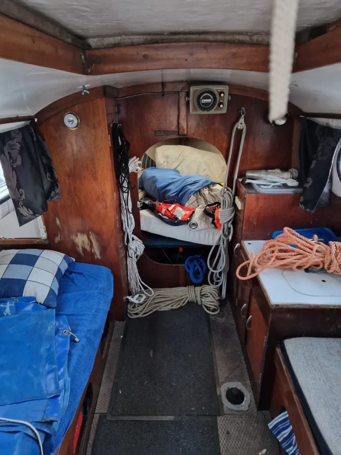 Polyester Sailboat Compromis 720