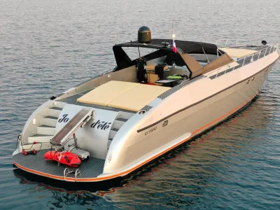 Polyester Bateau à moteur Technomar Cobra 62 Photo 1