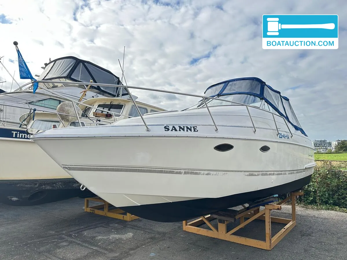 Thumbnail - Chris Craft Crowne 262