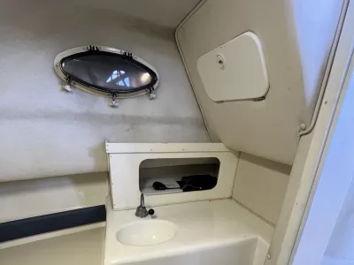 Polyester Speedboat Baha 257 Photo 17