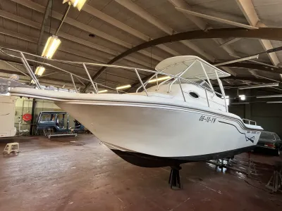 Polyester Speedboat Baha 257 Photo 1