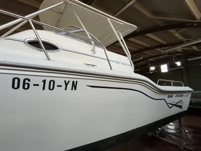 Polyester Speedboat Baha 257 Photo 4
