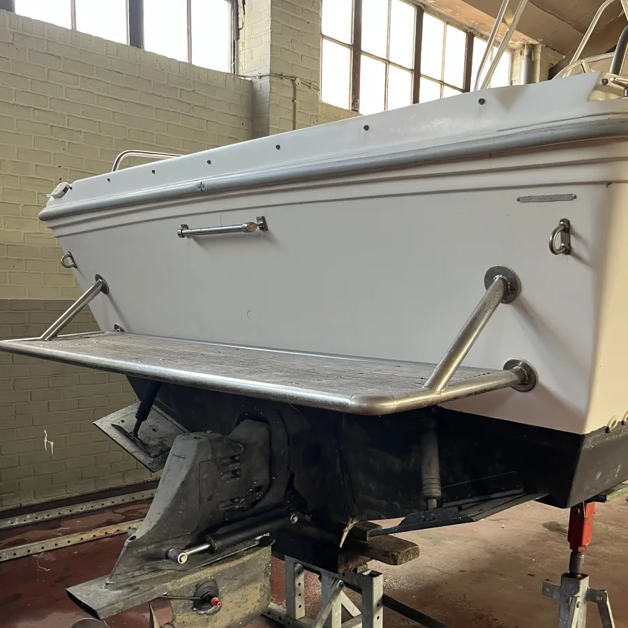 Polyester Speedboat Baha 257