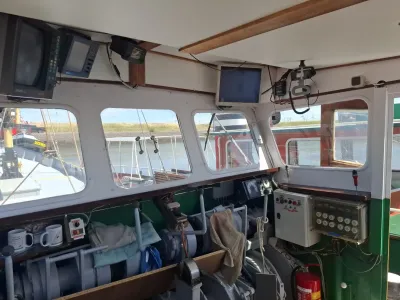 Steel Motorboat fishing trawler 2304 Photo 7