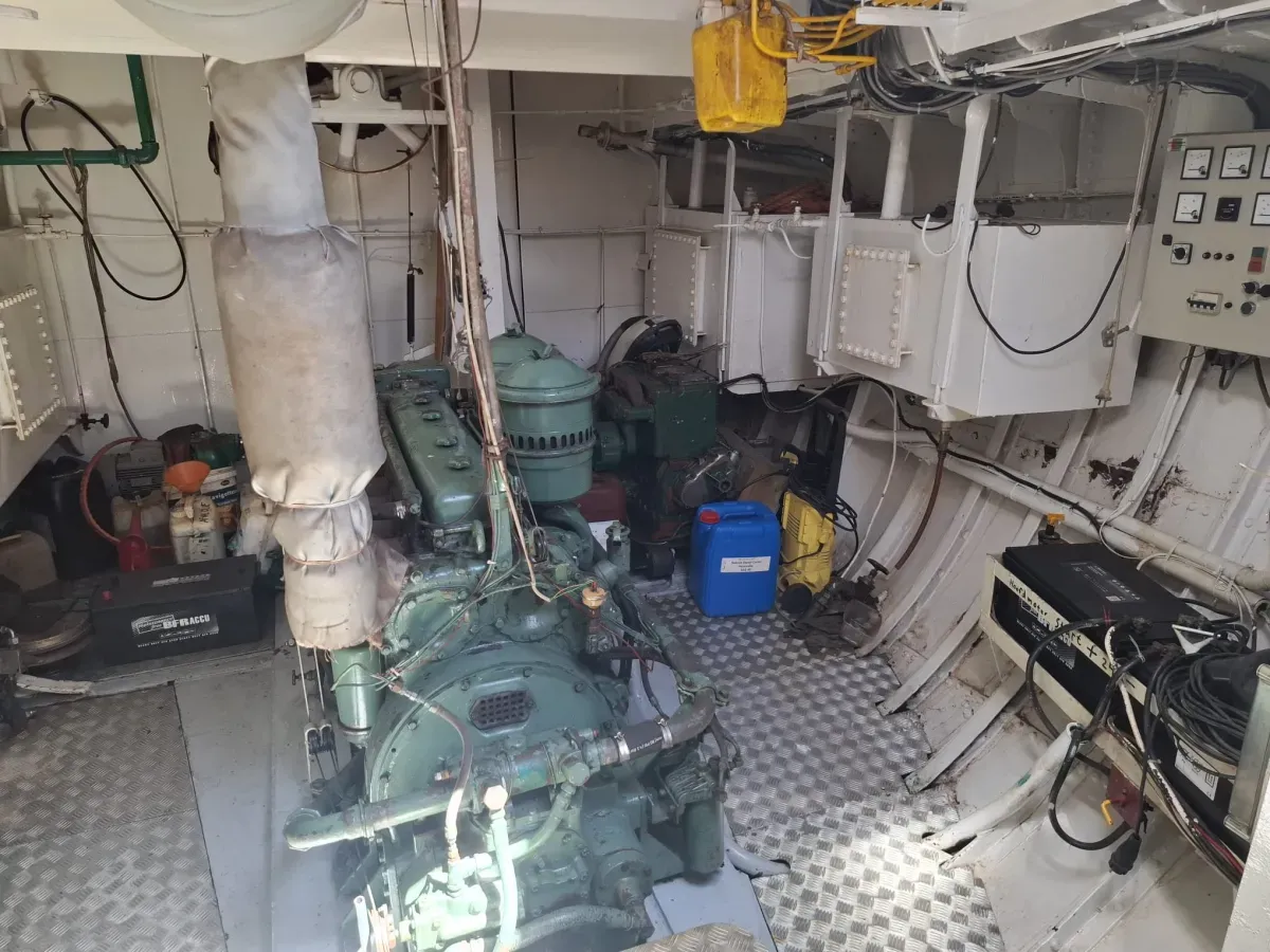 Steel Motorboat fishing trawler 2304