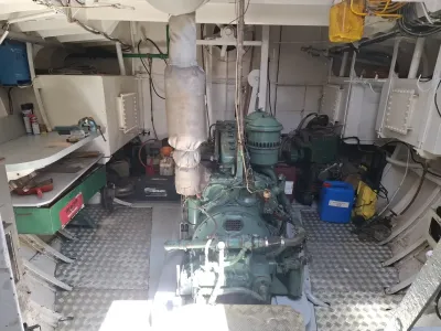 Steel Motorboat fishing trawler 2304 Photo 19