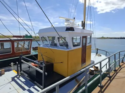 Steel Motorboat fishing trawler 2304 Photo 25