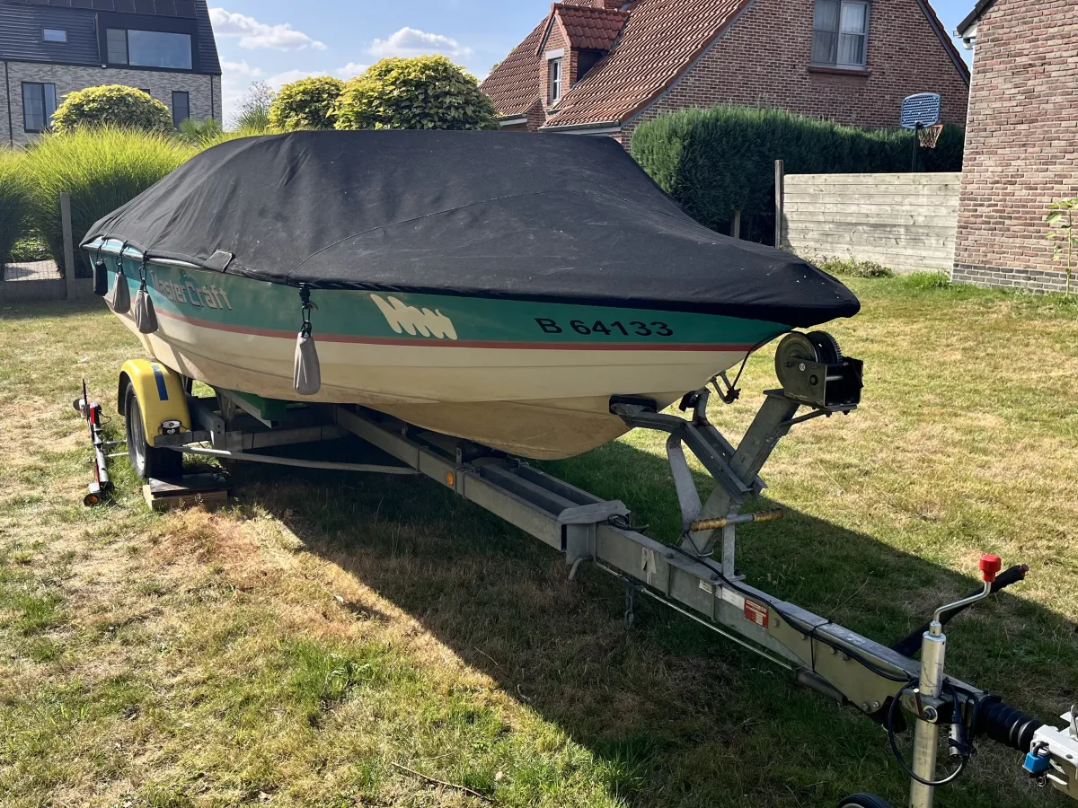 Polyester Speedboot Mastercraft Prostar 190