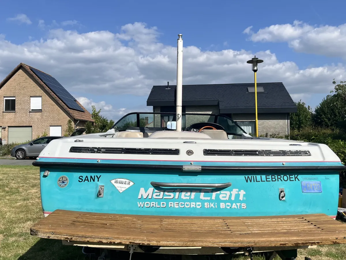Polyester Speedboot Mastercraft Prostar 190