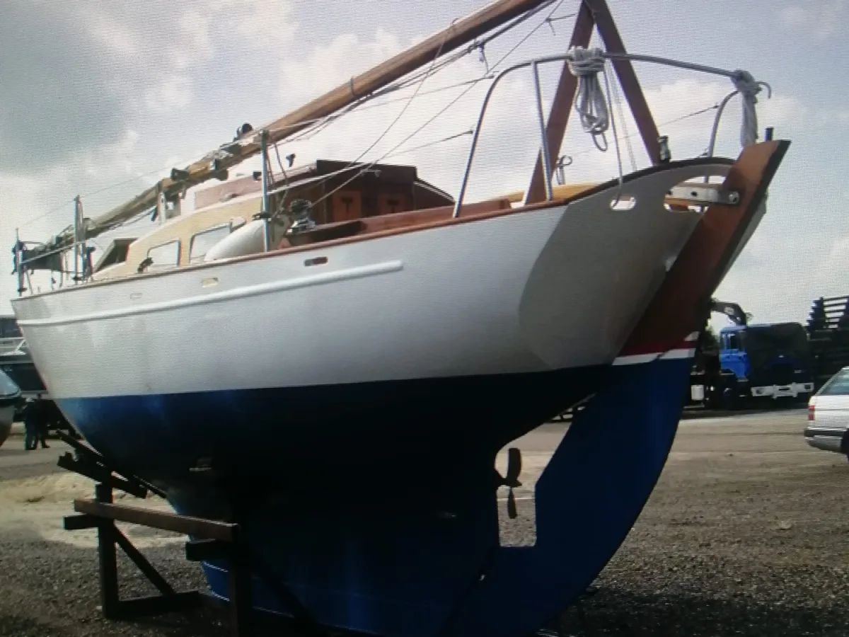 Steel Sailboat Trintella 870