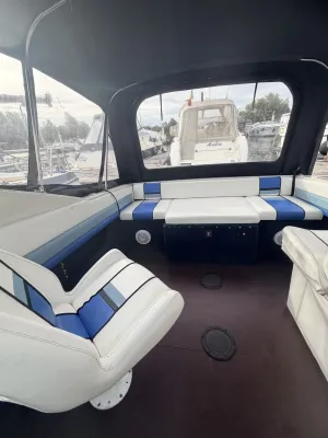 Polyester Bateau rapide Wellcraft 233 Eclipse Photo 3