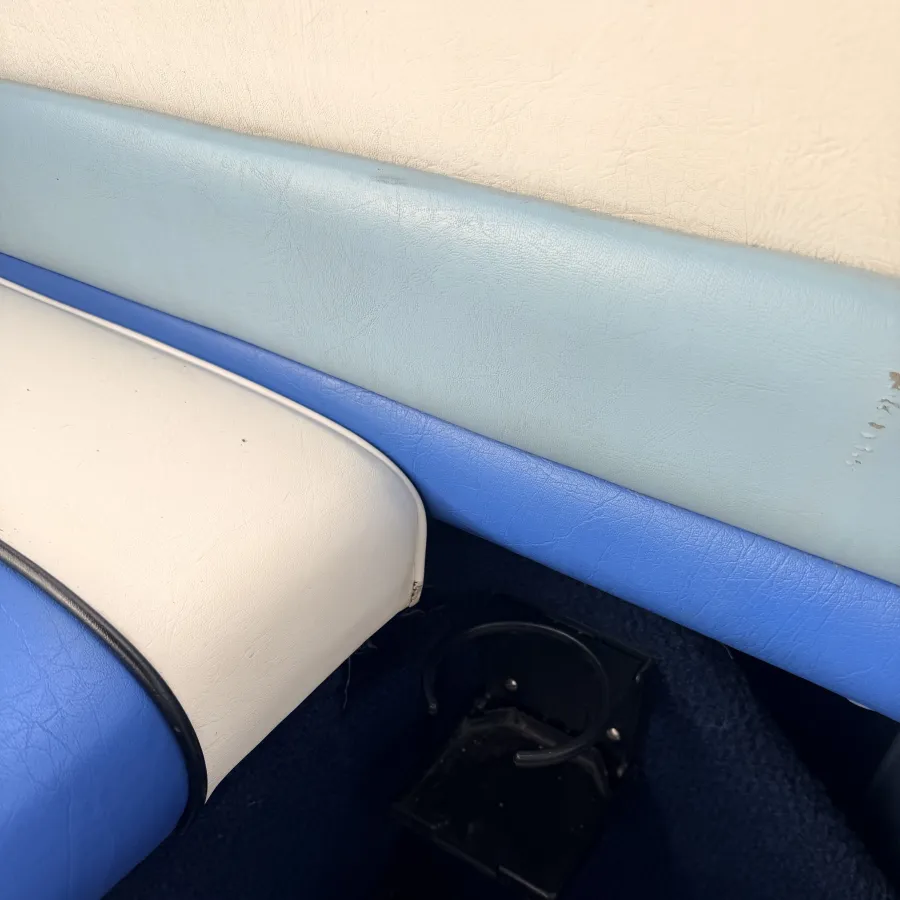 Polyester Bateau rapide Wellcraft 233 Eclipse