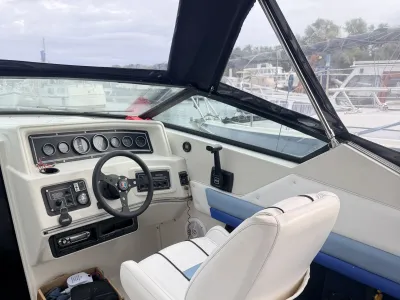 Polyester Bateau rapide Wellcraft 233 Eclipse Photo 6