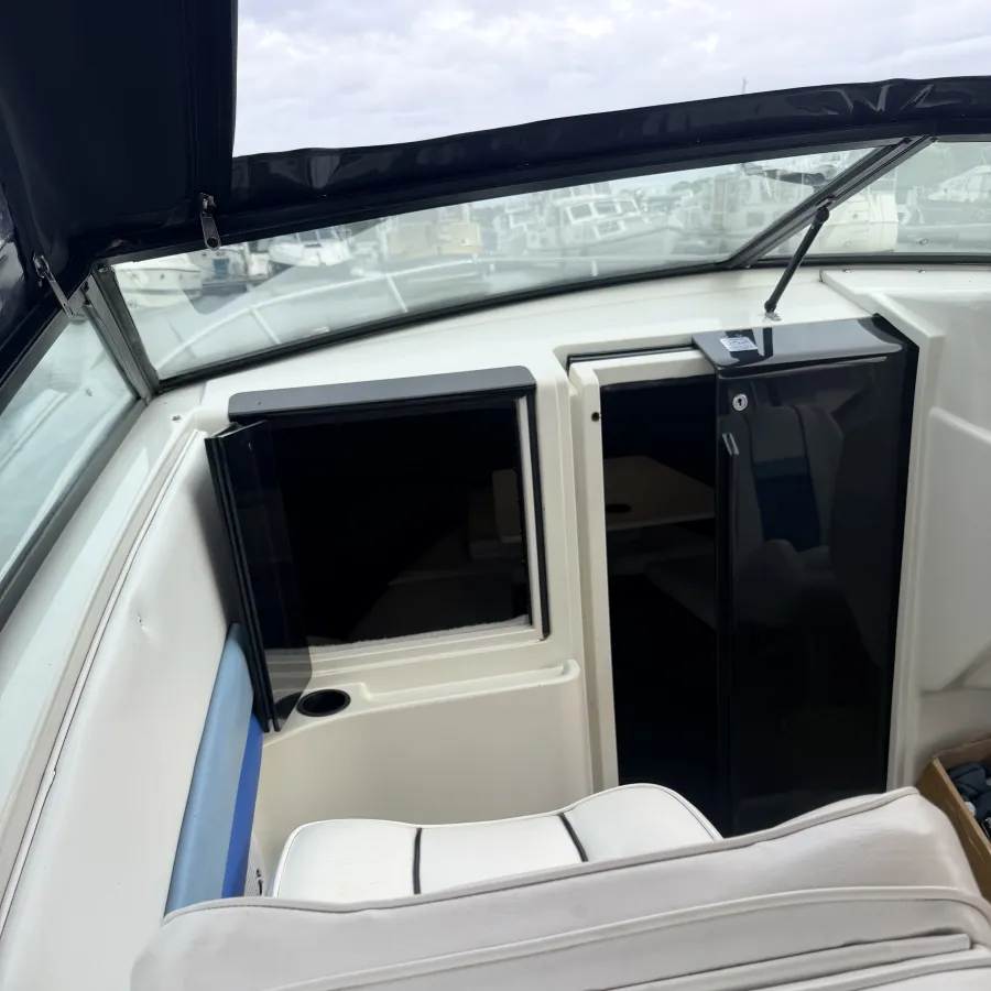 Polyester Bateau rapide Wellcraft 233 Eclipse