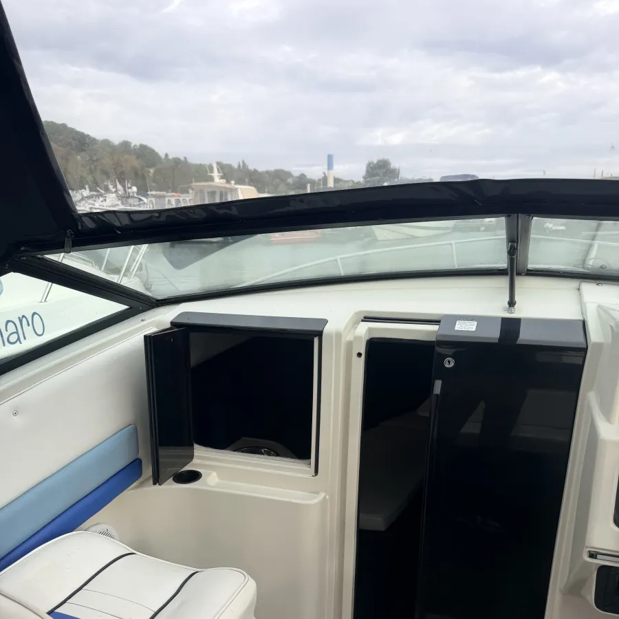 Polyester Bateau rapide Wellcraft 233 Eclipse